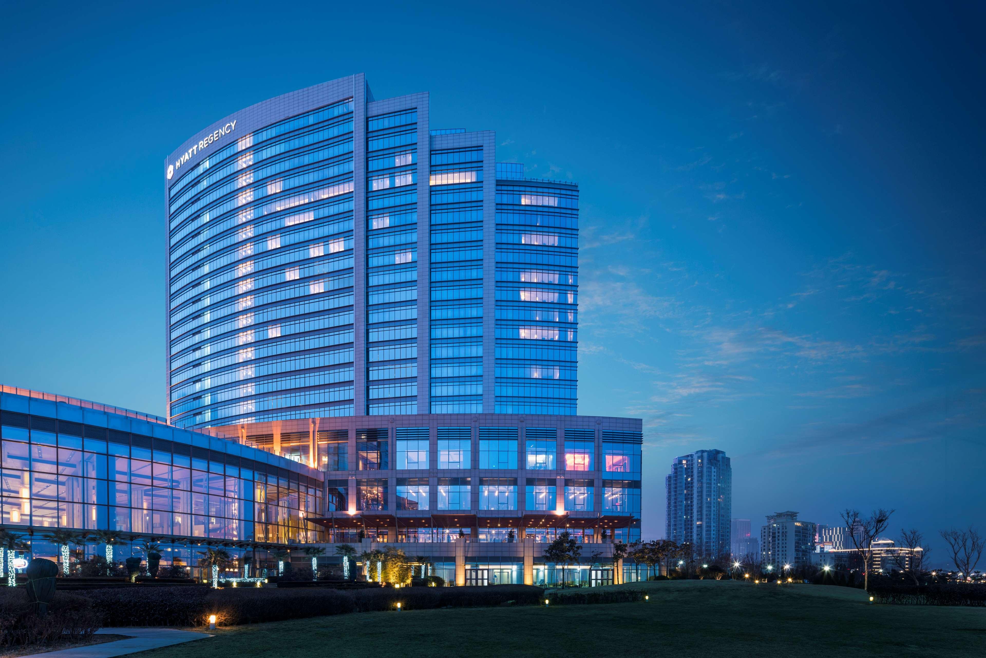 Hotel Hyatt Regency Qingdao Esterno foto